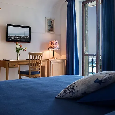 Bed & Breakfast L'approdo 3*