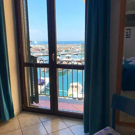 B&B L'approdo 피아노 디 소렌토