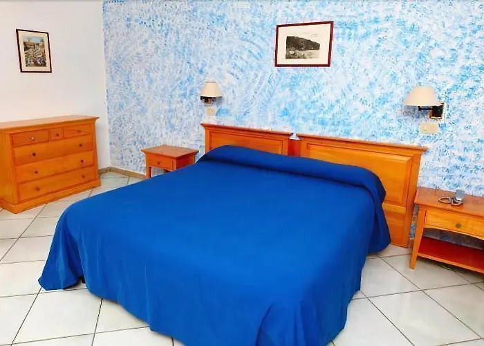 L'approdo 3* פיאנו די סורנטו